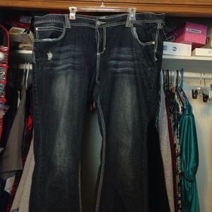 Boot cut, plus size jeans!