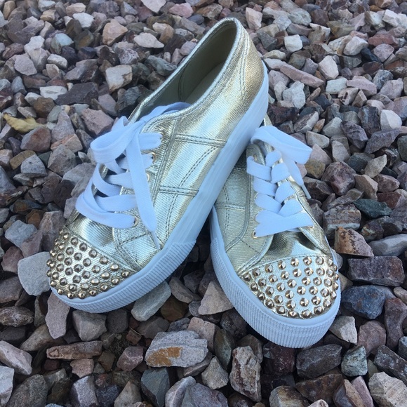 Steve Madden Shoes - Golden Opportunity