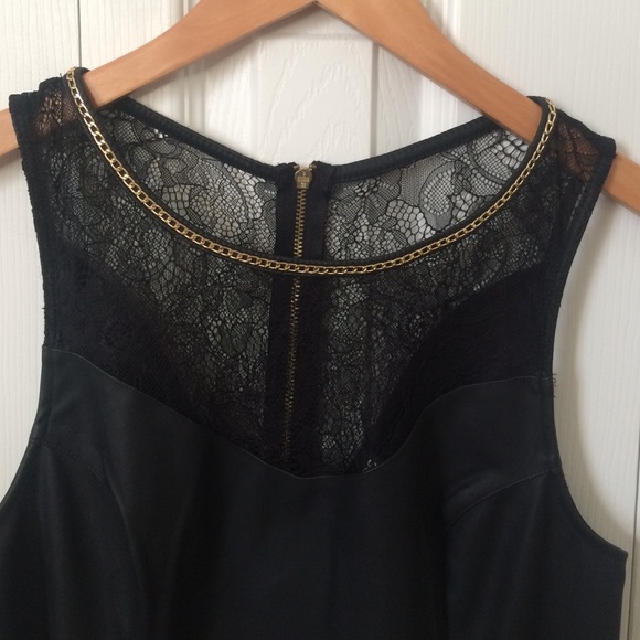 🆕 Express leather and lace top - Picture 3 of 4