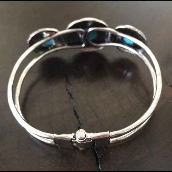 Turquoise & Silver Statement Bangle Bracelet - Picture 5 of 5