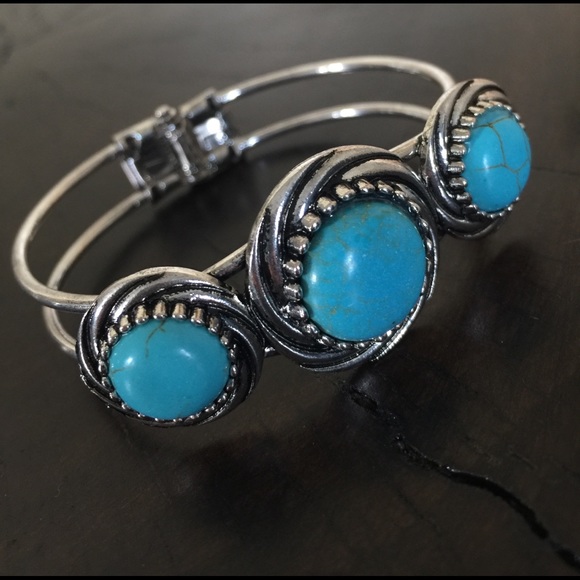 Turquoise & Silver Statement Bangle Bracelet - Picture 2 of 5
