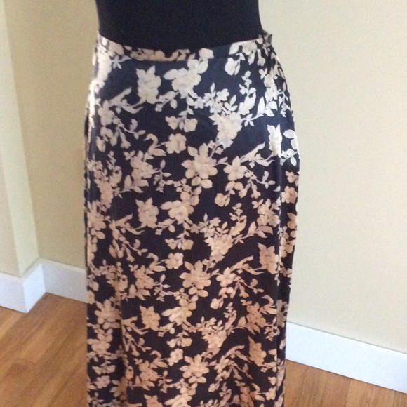 Limited Silk Maxi Skirt NWT - Picture 2 of 4