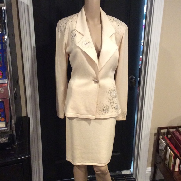 St. John knit skirt suit, vintage
