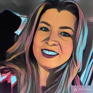 Meet your Posher, Claudia