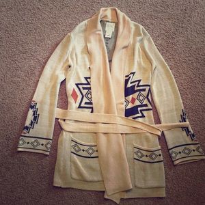 Long fall sweater with tie/pockets. Billa Bong