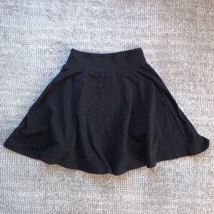 ⭐️SOLD⭐️black circle skirt