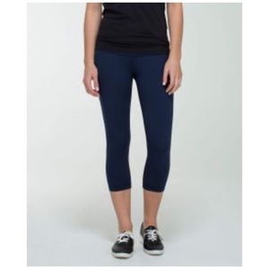 ❗️SOLD❗️Lululemon Naval Blue Wunder Under Crop S 4