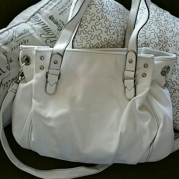 Purse - Picture 4 of 4