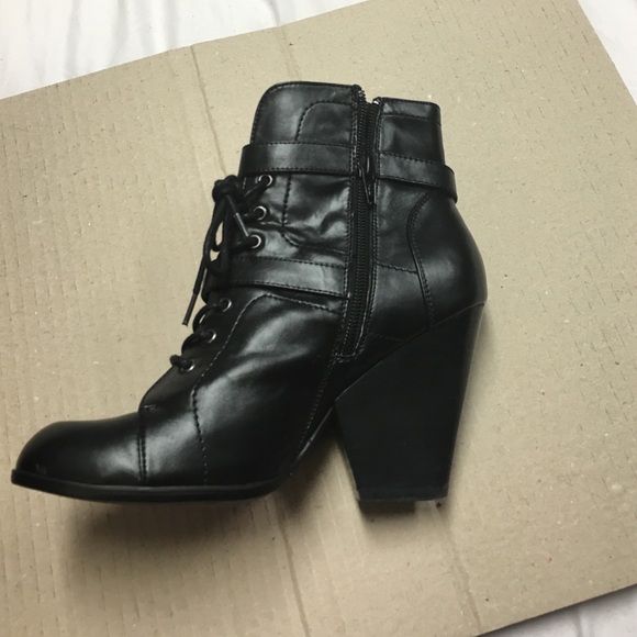 Booties - Picture 4 of 4