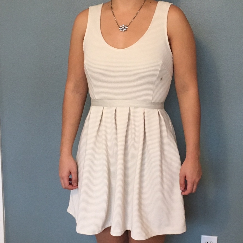 American Eagle Cream Dress NWOT