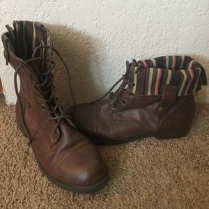 Super cute brown combat boots