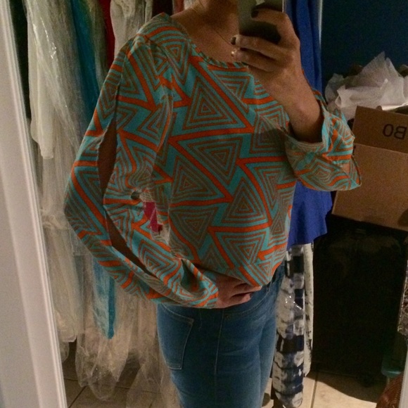 Mono B backless top