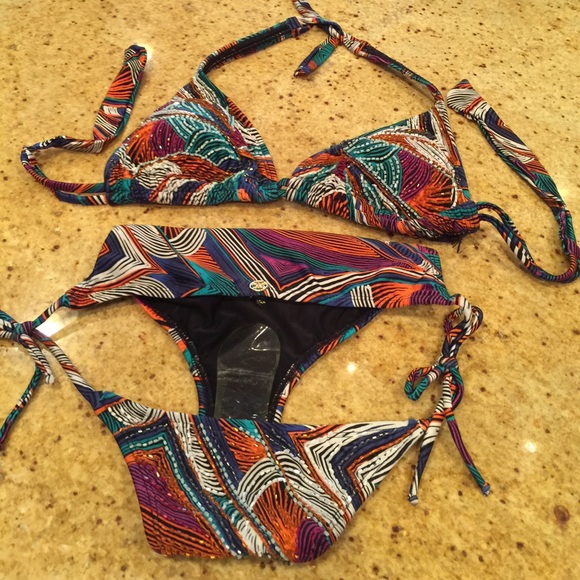 Splendid bikini. Beaded top and bottoms - Picture 3 of 4