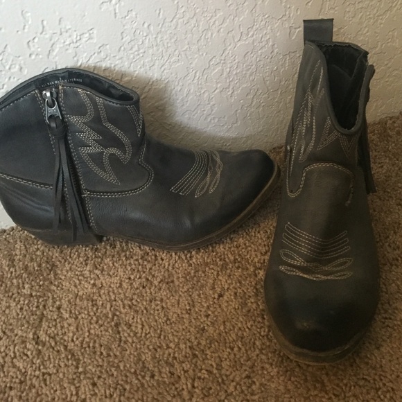 Blue faded short cowgirl booties