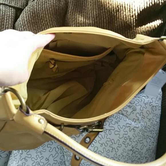 Purse - Picture 2 of 2