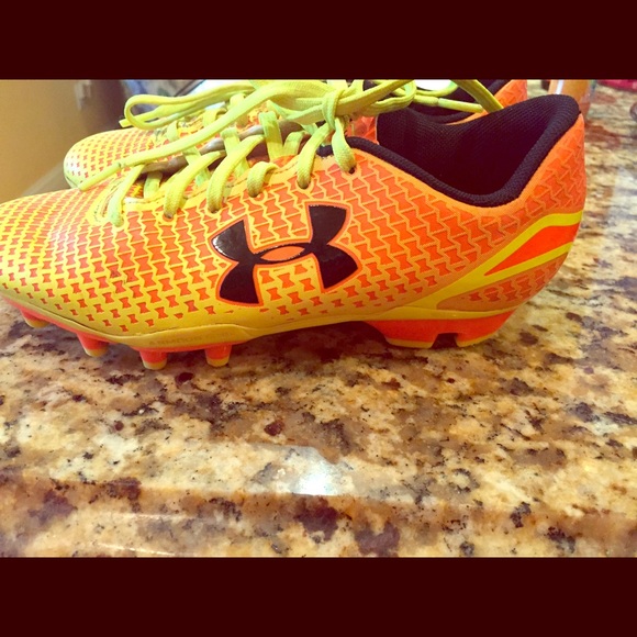Under Armour Youth soccer cleats