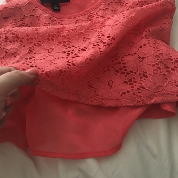 Crop top - Picture 2 of 4