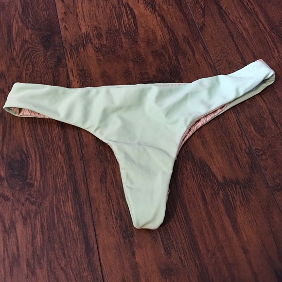 Acacia bottoms in Mint