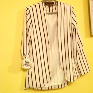 Kardashian Kollection Blazer!