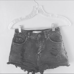 Acid wash, bullhead denim, pacsun mom shorts