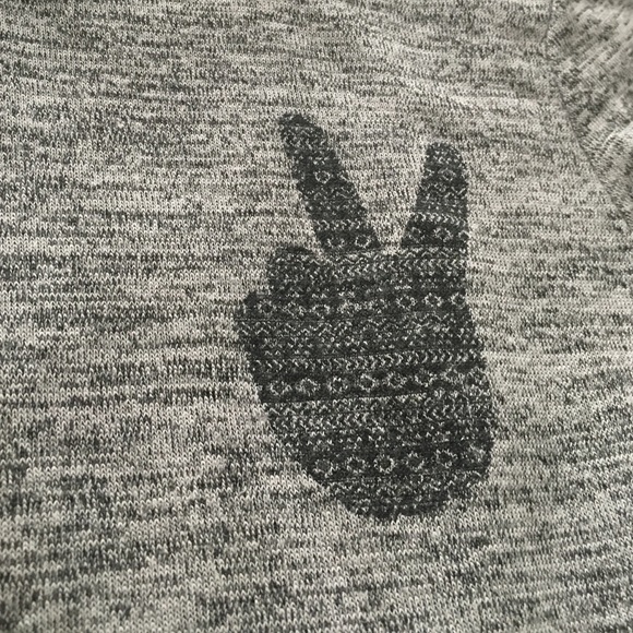 Long crop top/waist length - Picture 2 of 3