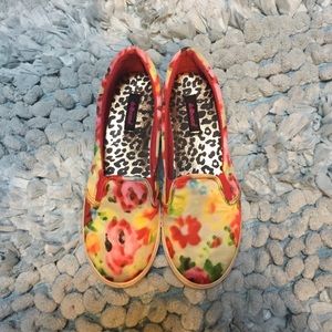 Floral flats
