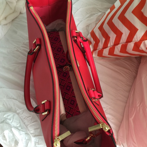 Tory Burch Bags - Brand new carnival red Tory Burch Robinson Tote Tory Burch Bags - Brand new carnival red Tory Burch Robinson Tote