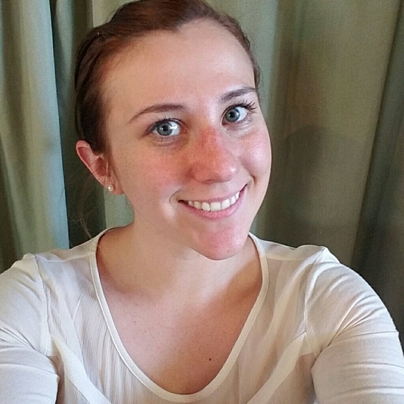 Meet your Posher, Stacie