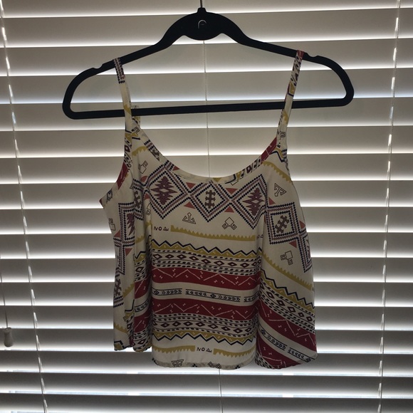 high-low tribal print crop top✨