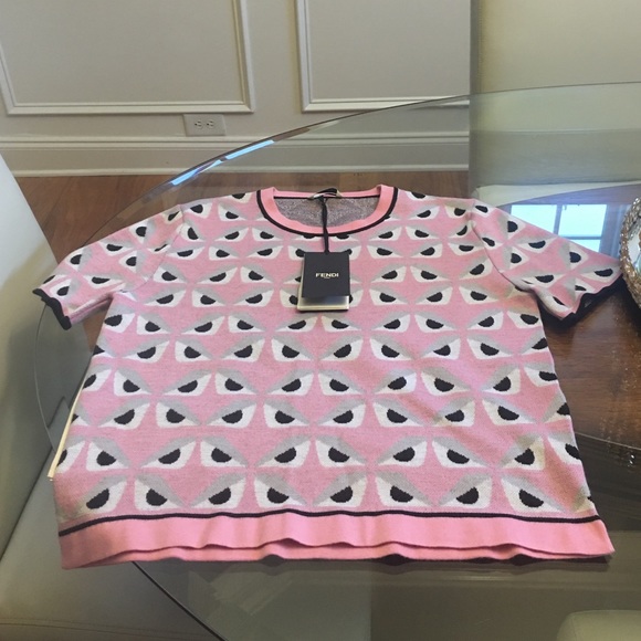 ❌❌sold❌❌Fendi pull over knit sweater - Picture 2 of 4