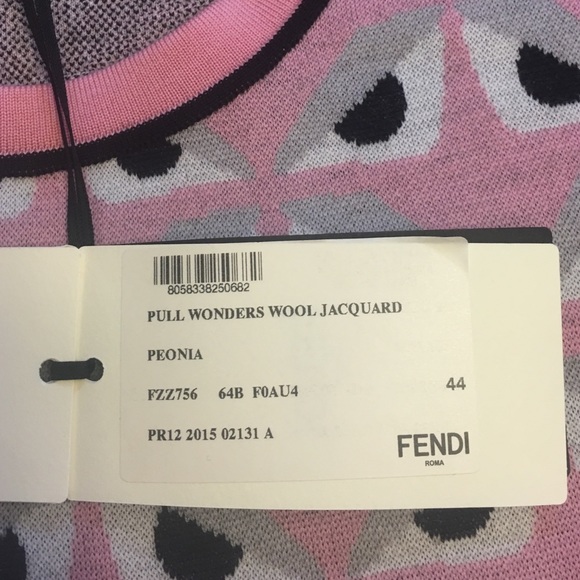 ❌❌sold❌❌Fendi pull over knit sweater - Picture 3 of 4