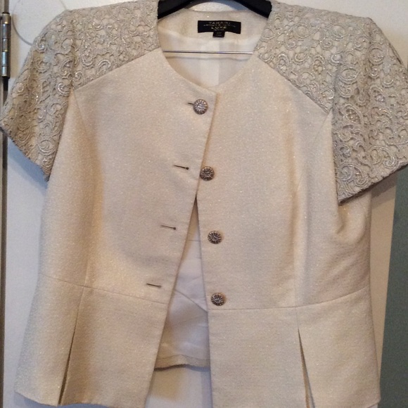 REDUCED❤️Ivory with Gold Highlights Suit