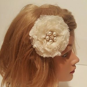 Flower hair clip