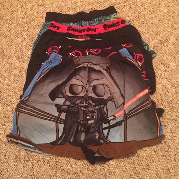 4 Medium Boxers