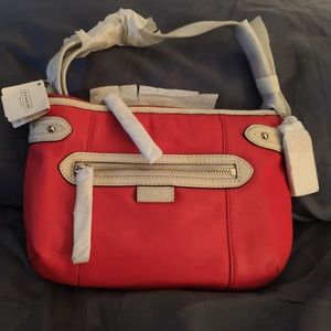 GENUINE COACH ONLY $50!! DAISY LEATHER SWINGPACK
