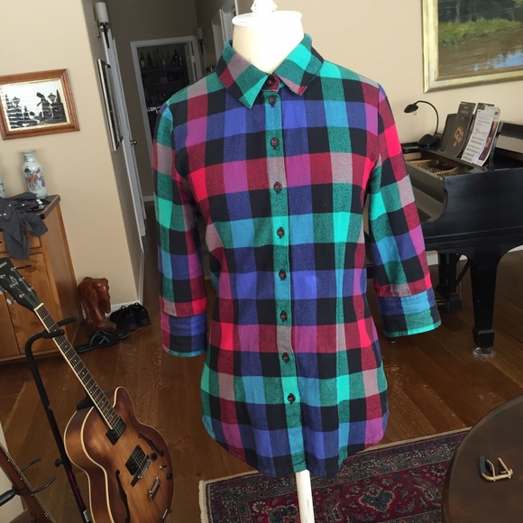 Thick, cozy, quality flannel- great condition