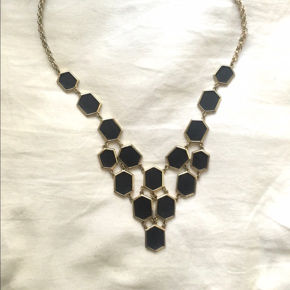 House of Harlow beehive necklace