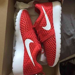 Roshe one flight weight