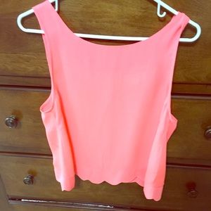 Scalloped top