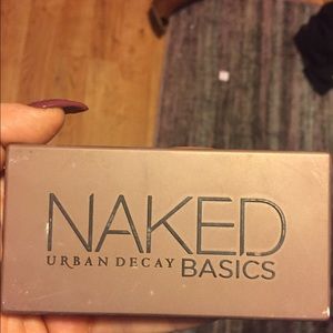 Urban Decay NAKED basics palette