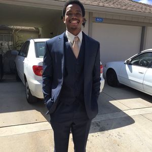 Meet your Posher, Lawrence