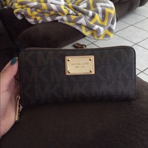 MK Wallet and purse