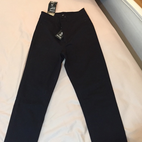 High waisted black skinny jeans