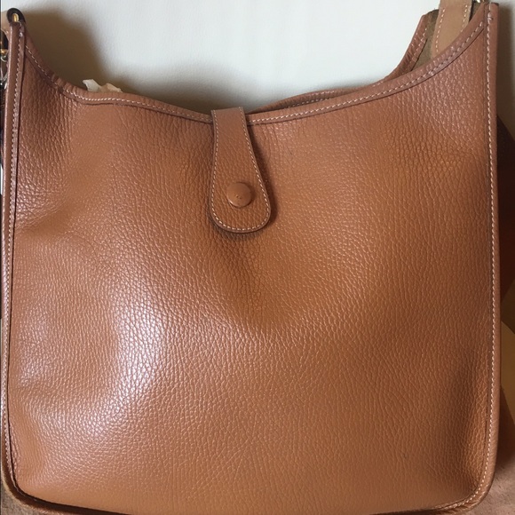 📍SOLD📍on Merc!!! 💕Hermes crossbody bag - Picture 3 of 4