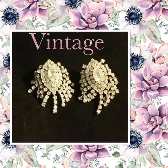 Jewelry - 🦄 Classic Hollywood Glam Vntg Rhinestone earrings
