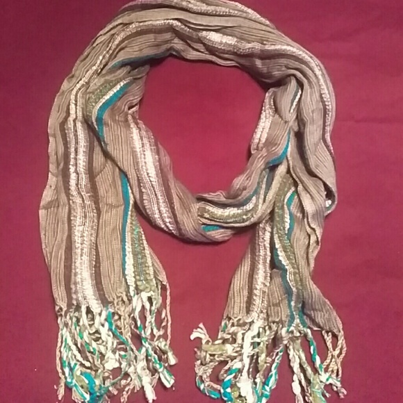 Lightweight Scarf - Picture 1 of 2
