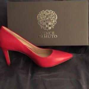 Vince Camuto VC-RESSAMAE Pumps
