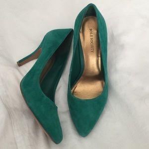 Green Suede Sz 7 Heels by Sole Society