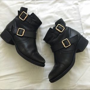 Steve Madden Tiara Ankle Boot