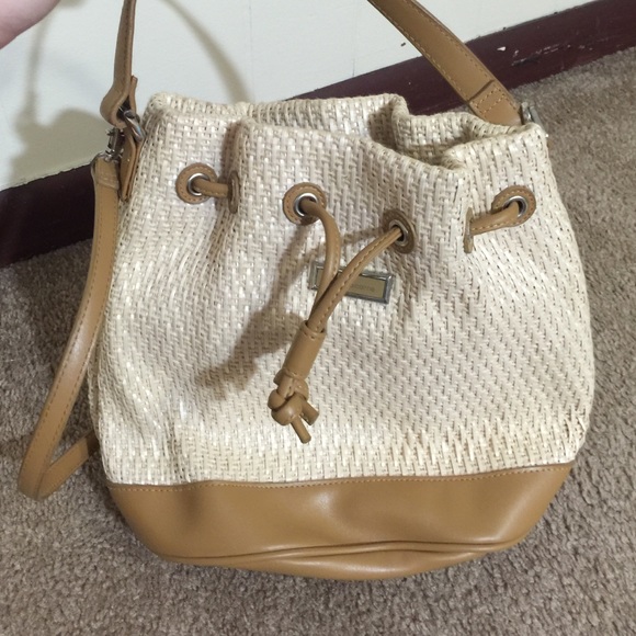 Liz Claiborne purse 👝